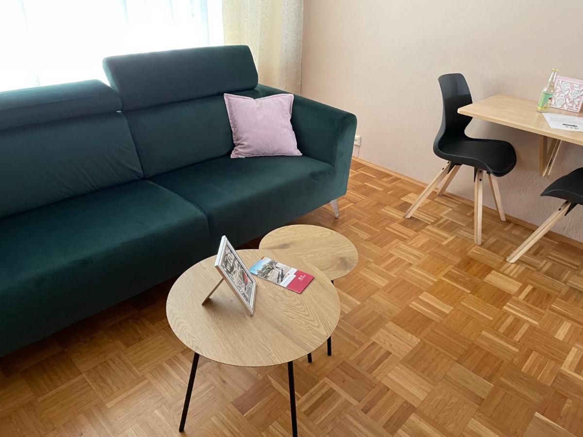 Ferienwohnung Stadtmitte Wuerzburg Buitenkant foto